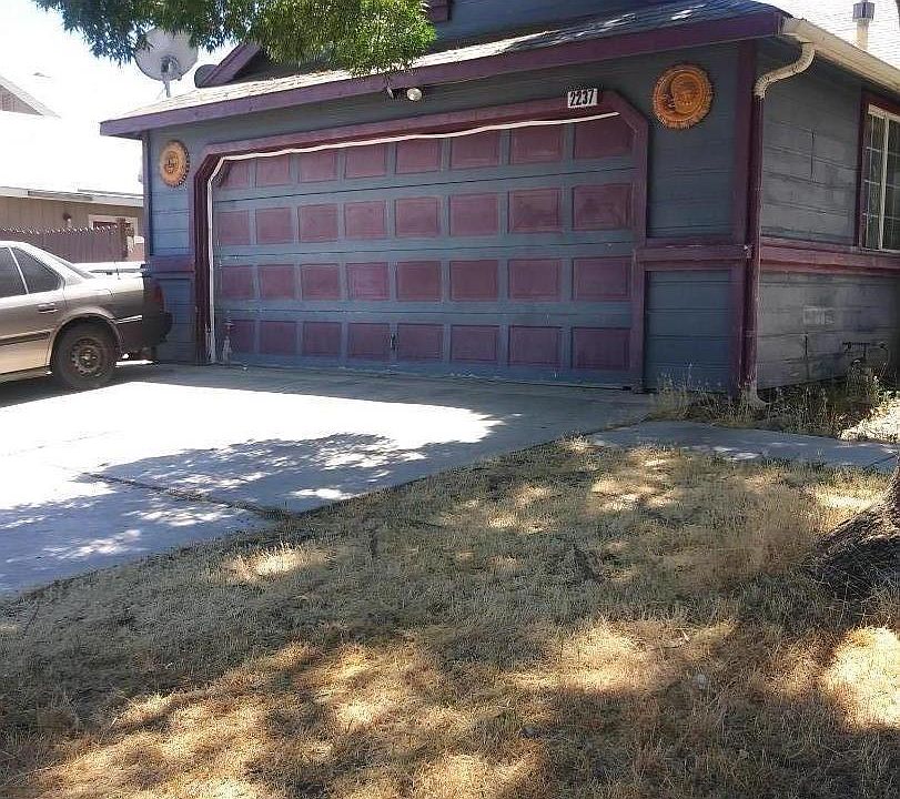 2nd image of 2237 Huntington Dr