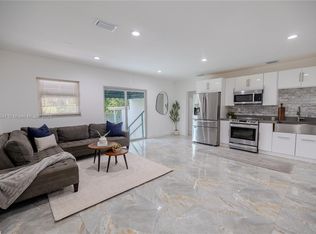 2125 SW 26th St, Miami, FL 33133