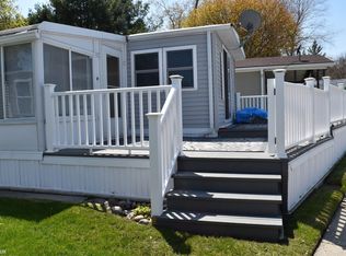 164 Shoreline Dr E, Pt Sanilac, MI 48469