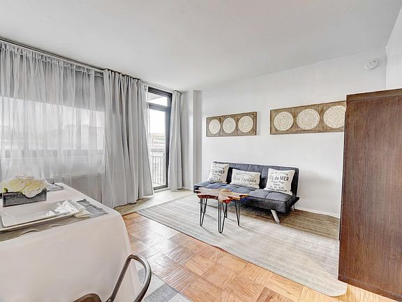 4th image of 801 N Pitt St APT 308