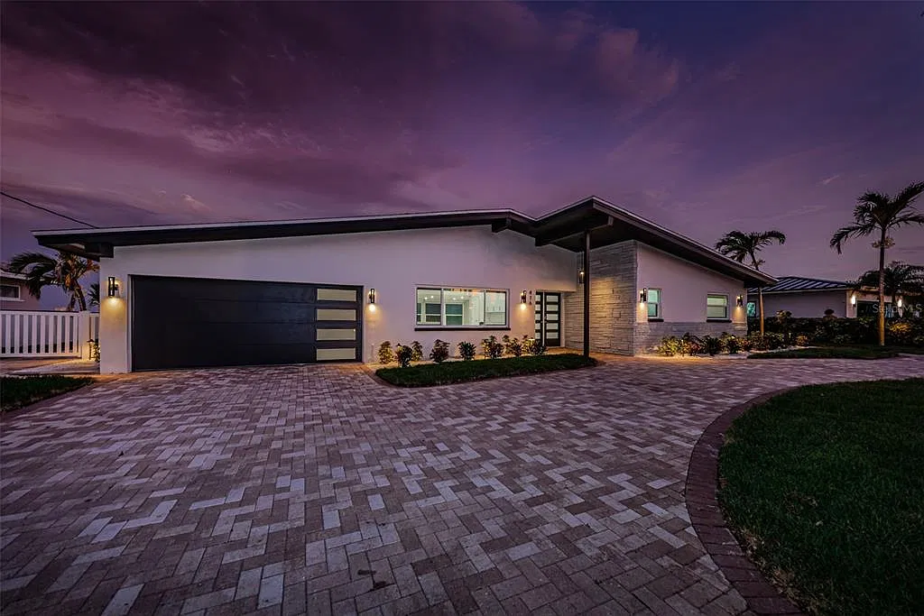 3 bed, 3.0 bath, 1850 sqft, $8,500 — Photo 4