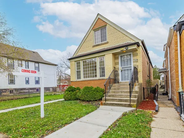 7028 S Honore St, Chicago, IL 60636