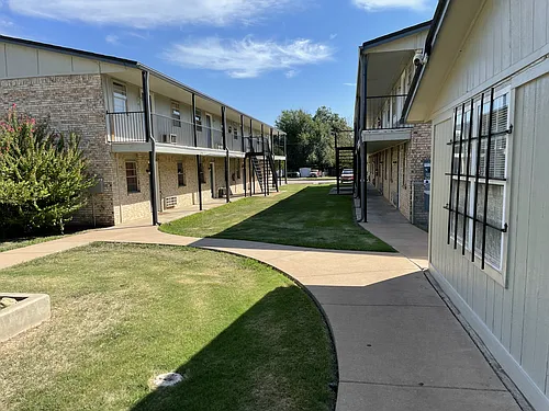 Amber Apartments Photo 1