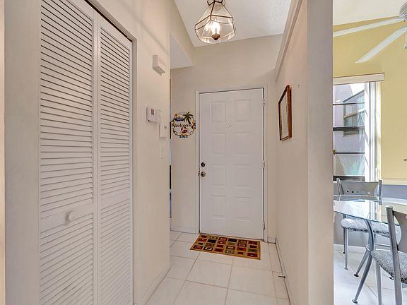 3rd image of 6346 Royal Manor Circle