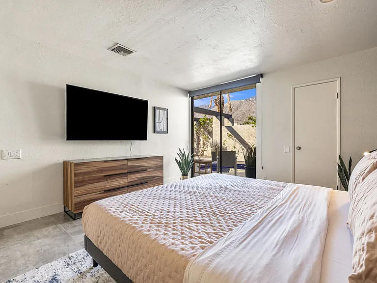 427 N Calle Rolph — Photo 23