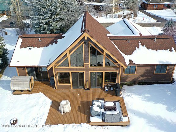 3rd image of 4325 S Fallen Leaf Ln