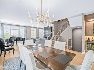 31 Valiant Ct, Middletown, NJ 07748