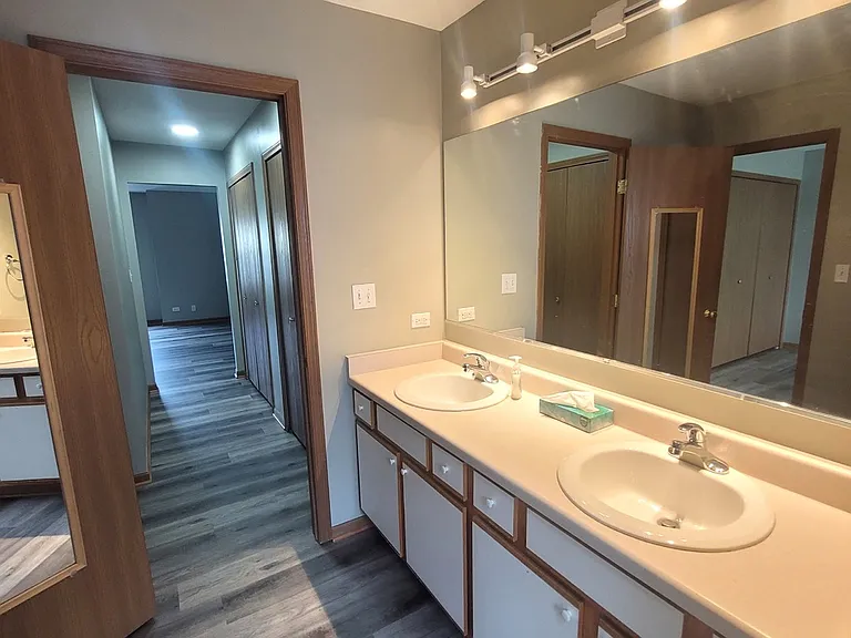 156 Castlewood Ct #156 — Photo 23