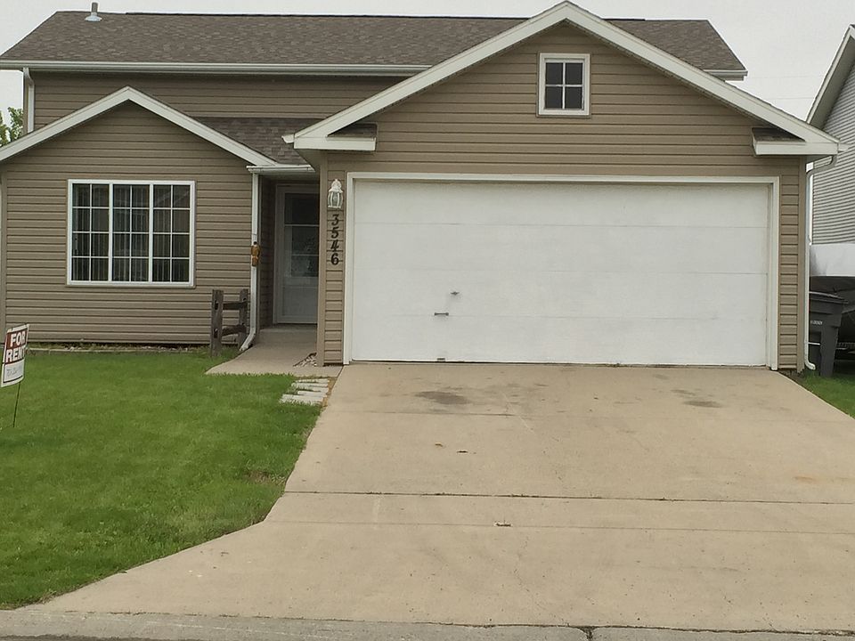 1st image of 3546 Village Green Ln