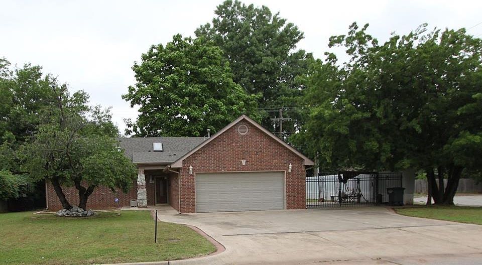 1st image of 1109 Brookdale Dr