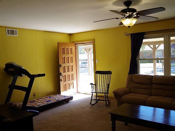 5th image of 624 Ponderosa Dr