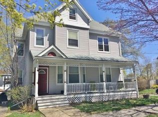 15 Summer St #2, Wakefield, MA 01880