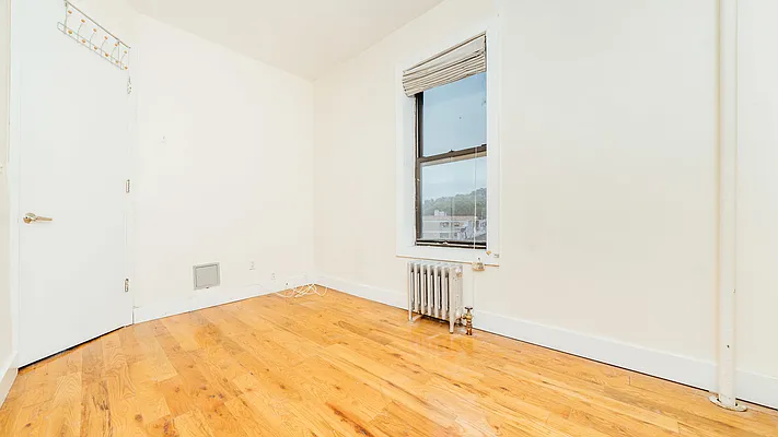Rented by Nooklyn NYC LLC | media 6