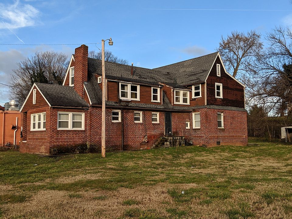 1st image of 2227 McCalla Ave