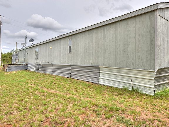 5th image of 307 Breezy Ln