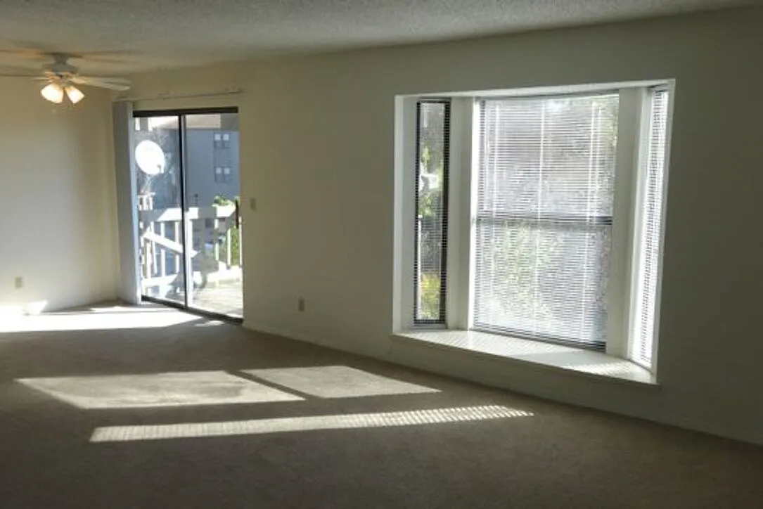 Polo Run Apartments — Photo 3
