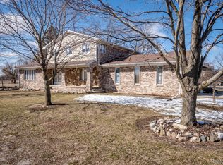 25274 Waltz Rd, New Boston, MI 48164