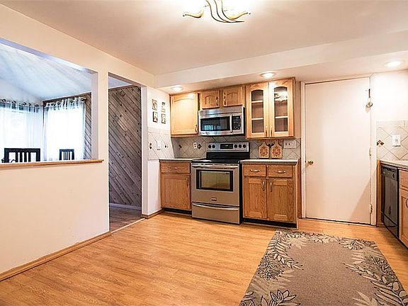 4th image of 7 Live Oak Ct