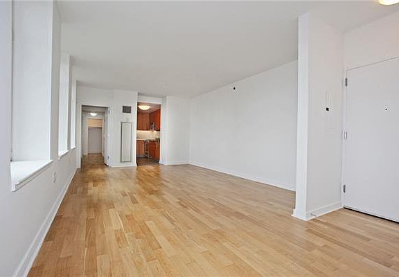 2nd image of 11 E 29th St APT 31B