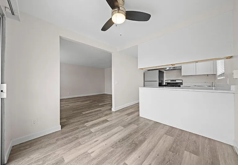 1223 Monique Ct #D — Photo 6