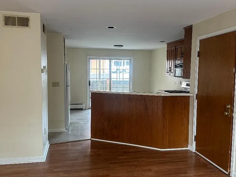 87 Pierce St #87 — Photo 5
