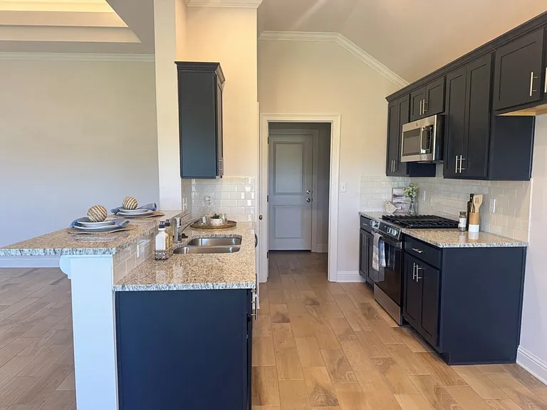 4157 Grassy Lake Dr — Photo 5