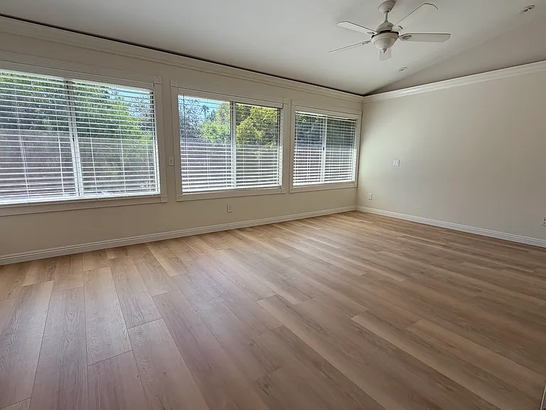 5525 Green Hollow Ln — Photo 14