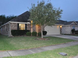 10410 Lauren Creek Dr, Baytown, TX 77523