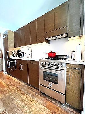 5th image of 325 Lexington Ave APT 10C