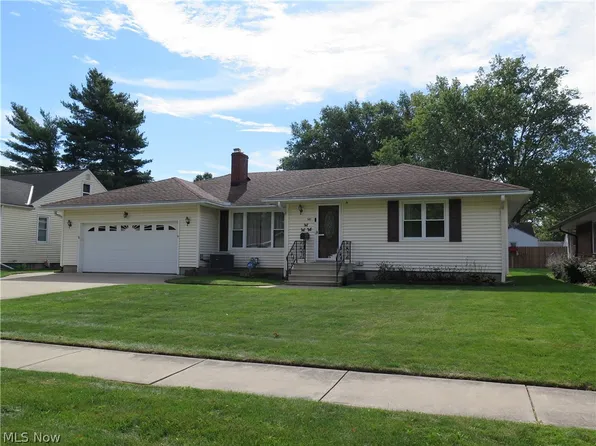 141 Miami Ave, Elyria, OH 44035