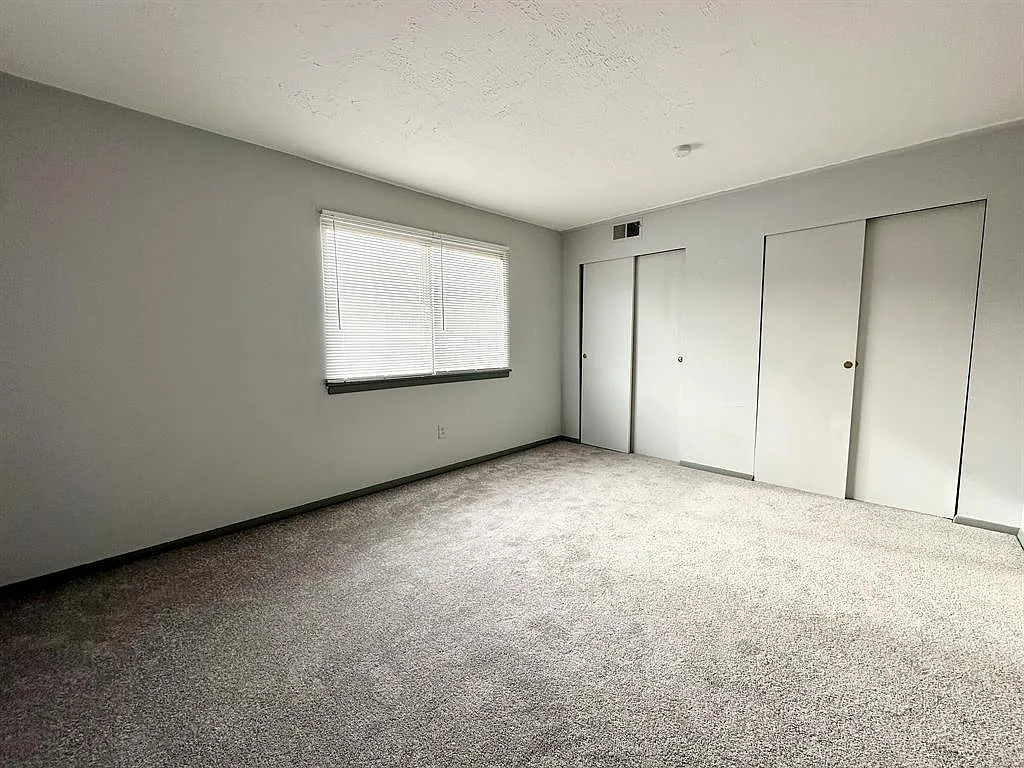 2 bed, 1080 sqft, $2,000 — Photo 3