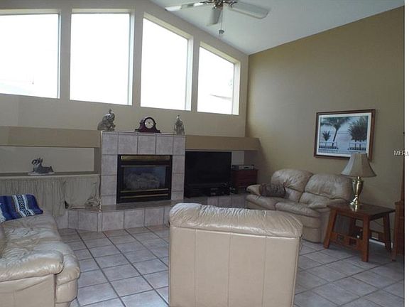 2nd image of 4742 Stonebriar Dr