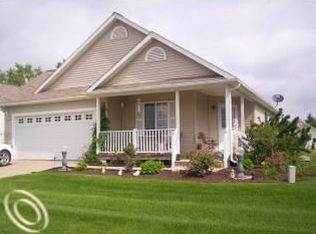 2190 Spartans Trl, Pinckney, MI