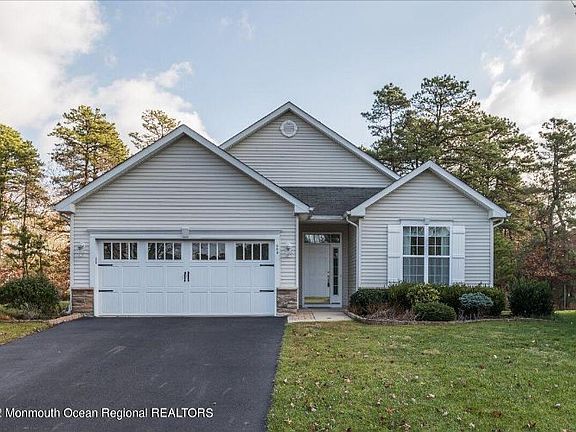 3rd image of 808 Tanglewood Ct
