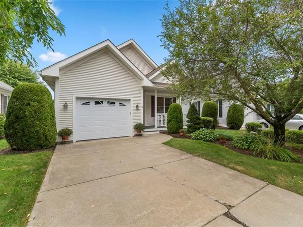 12 Stephanie Dr, Foster, RI 02816