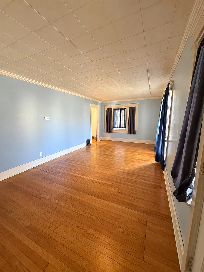 2341 N Clinton St. — Photo 3