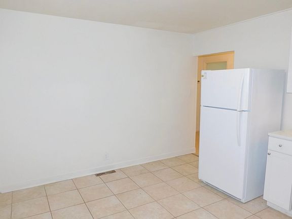 4th image of 1519 Gholson Ave