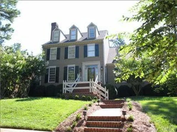 2608 Tatton Dr, Raleigh, NC 27608
