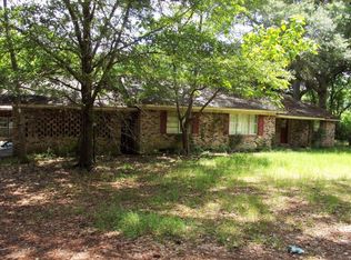 60 Graves Rd, Ellisville, MS 39437