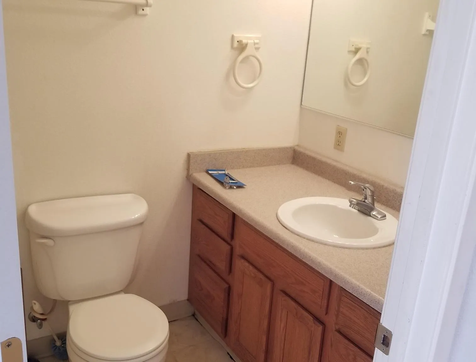 Studio, 750 sqft, $1,895 — Photo 4