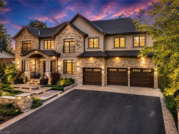 100 Seneca Dr, Ancaster, ON L9G 3B8