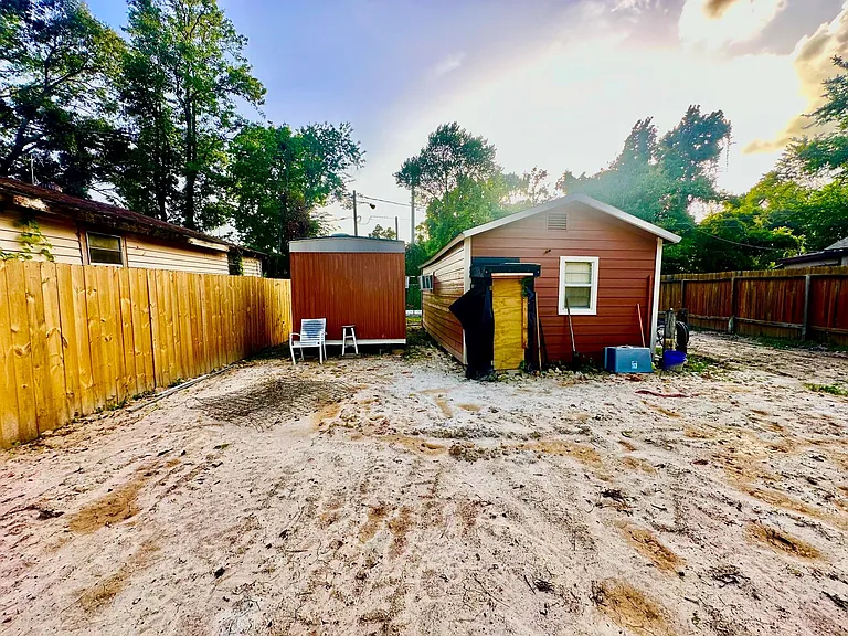 19422 Borders Dr — Photo 10