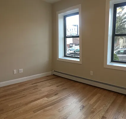 Rented by Voro New York | media 39