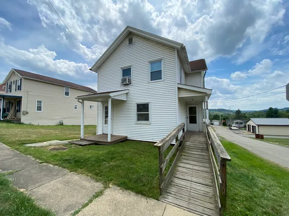 212 Central Ave, Chicora, PA 16025