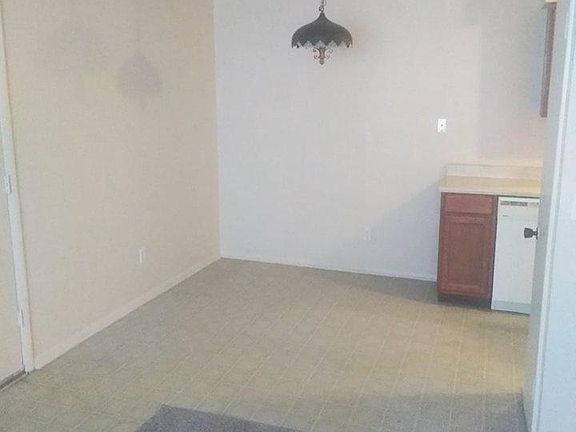 2nd image of 4317 Vfw Dr APT 49