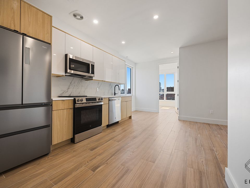 1st image of 105 Hawthorne St #3A