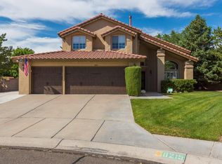 8215 Corona Ave NE, Albuquerque, NM 87122