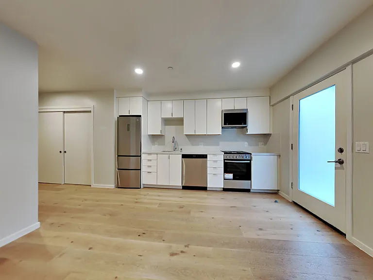 2775 Market St — Photo 17