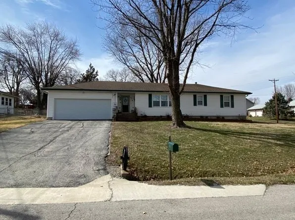 612 Ottman St, Richmond, MO 64085