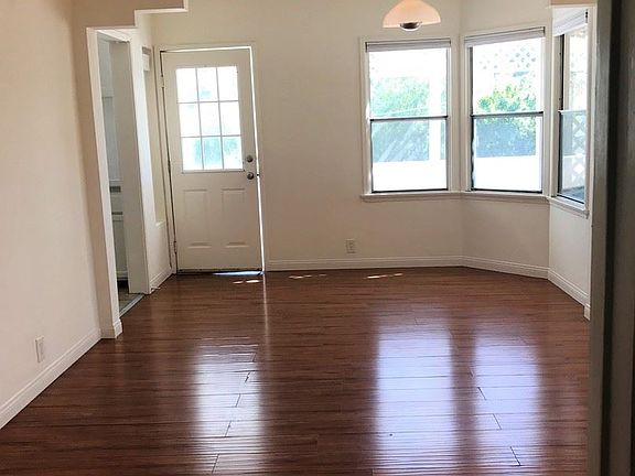 3rd image of 969 Lucile Ave